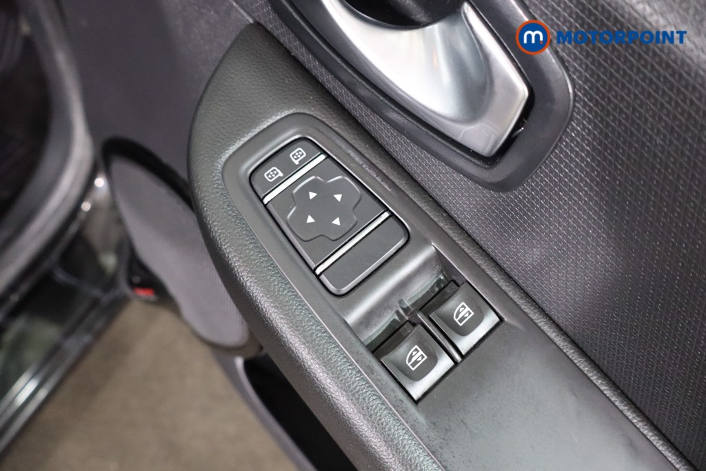 Renault Clio Dynamique Nav Manual Petrol Hatchback - Stock Number (1566509) - 19th supplementary image