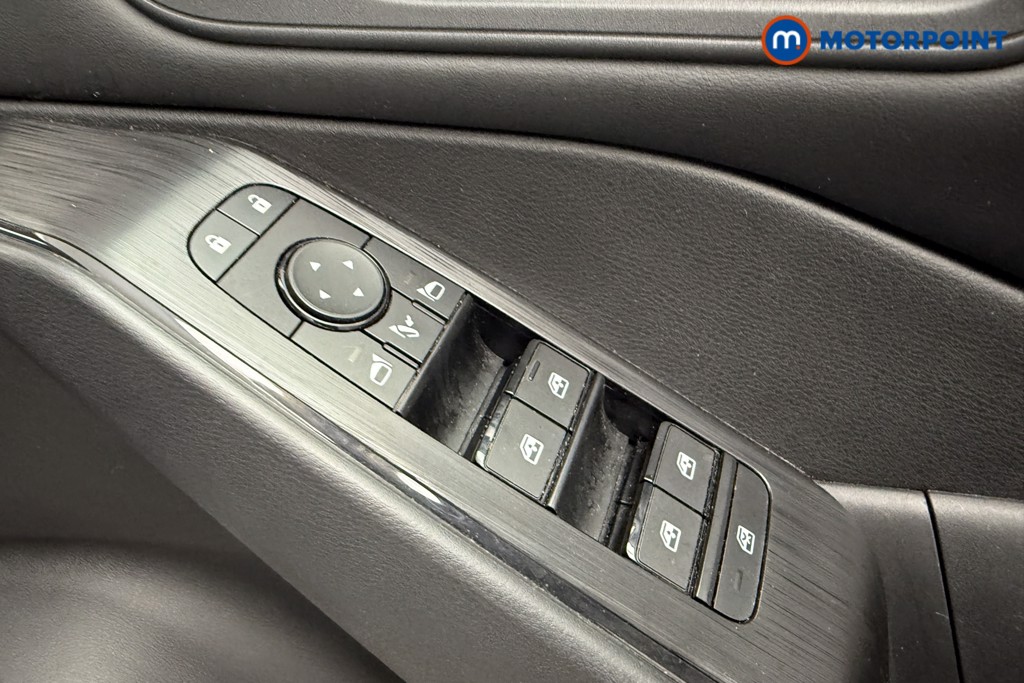 Nissan Qashqai Acenta Premium Automatic Petrol SUV - Stock Number (1568027) - 18th supplementary image