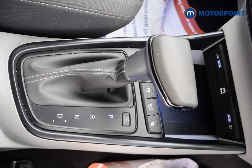 Hyundai Bayon Ultimate Automatic Petrol-Electric Hybrid SUV - Stock Number (1569339) - 6th supplementary image