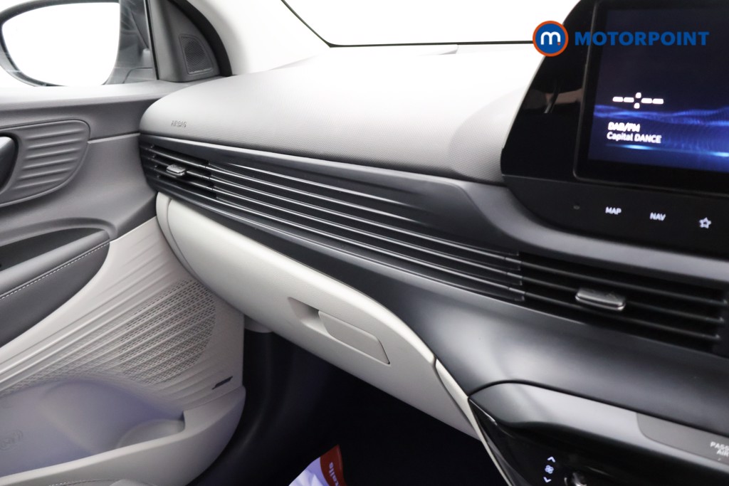 Hyundai Bayon Ultimate Automatic Petrol-Electric Hybrid SUV - Stock Number (1569339) - 7th supplementary image