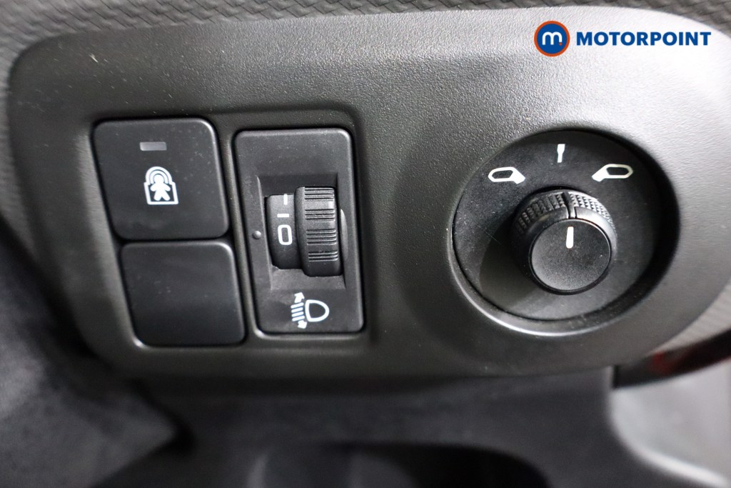 Citroen C4 Cactus Feel Manual Petrol SUV - Stock Number (1569349) - 16th supplementary image