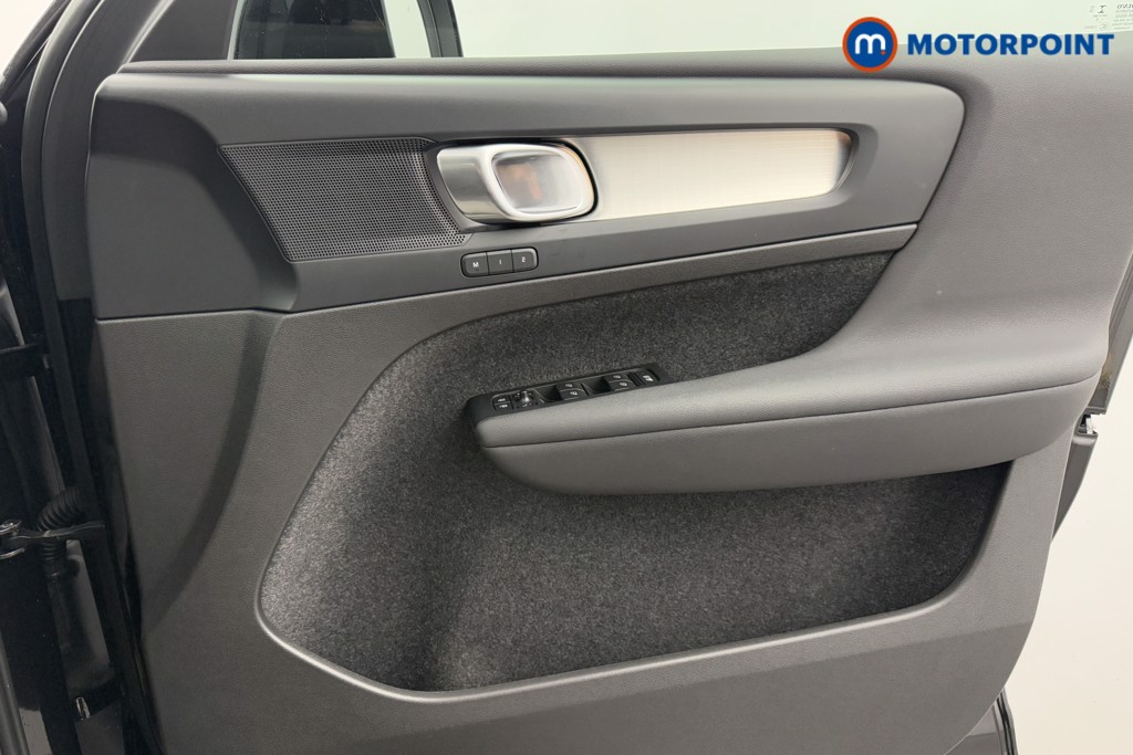 Volvo Xc40 Plus Automatic Petrol SUV - Stock Number (1570111) - 13th supplementary image