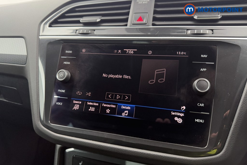 Volkswagen Tiguan Life Manual Petrol SUV - Stock Number (1571228) - 7th supplementary image