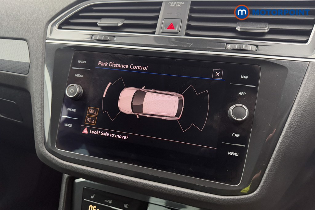 Volkswagen Tiguan Life Manual Petrol SUV - Stock Number (1571228) - 11th supplementary image