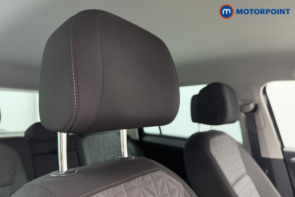 Volkswagen Tiguan Life Manual Petrol SUV - Stock Number (1571228) - 18th supplementary image