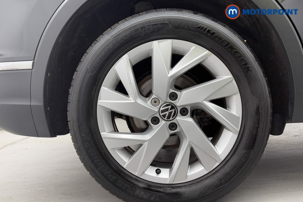 Volkswagen Tiguan Life Manual Petrol SUV - Stock Number (1571228) - 30th supplementary image