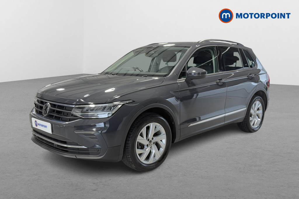 Volkswagen Tiguan Life Manual Petrol SUV - Stock Number (1571228) - Passenger side front corner