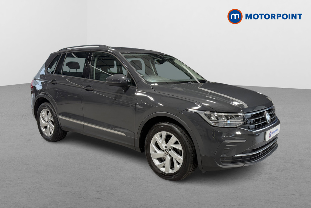 Volkswagen Tiguan Life Manual Petrol SUV - Stock Number (1571228) - Drivers side front corner
