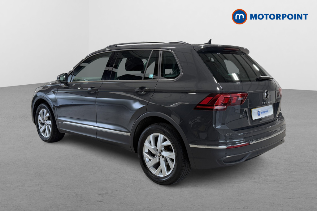 Volkswagen Tiguan Life Manual Petrol SUV - Stock Number (1571228) - Passenger side rear corner