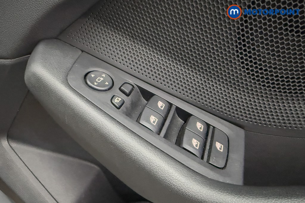 BMW 1 Series SE Automatic Petrol Hatchback - Stock Number (1571902) - 17th supplementary image