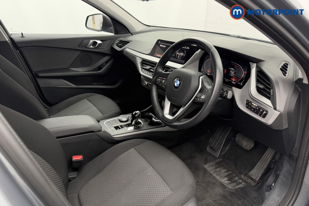BMW 1 Series SE Automatic Petrol Hatchback - Stock Number (1571902) - 1st supplementary image