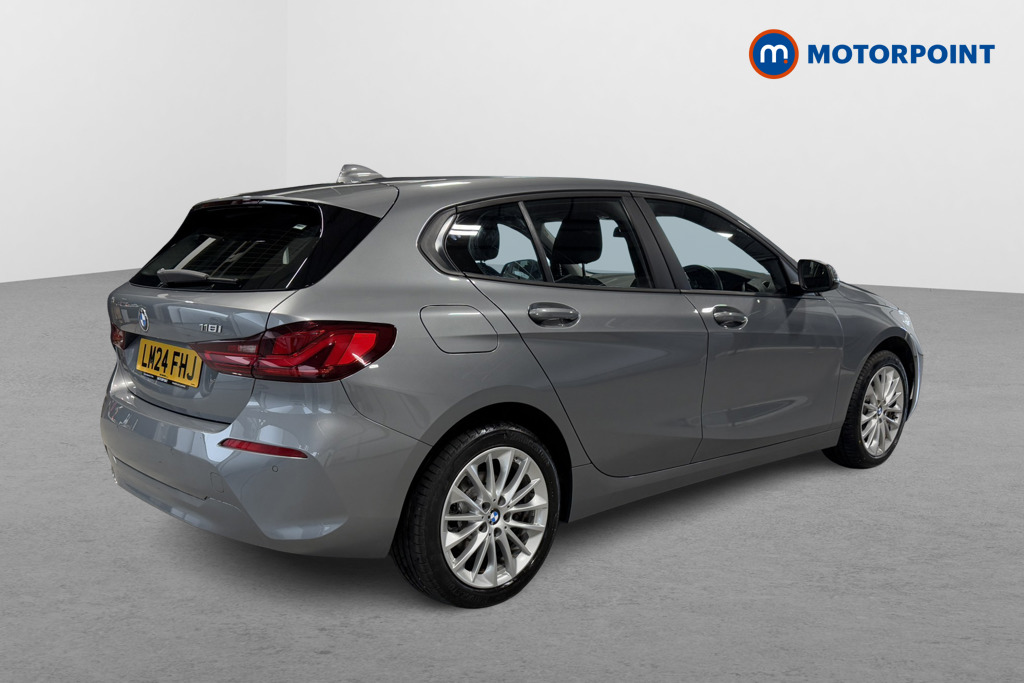 BMW 1 Series SE Automatic Petrol Hatchback - Stock Number (1571902) - Drivers side rear corner