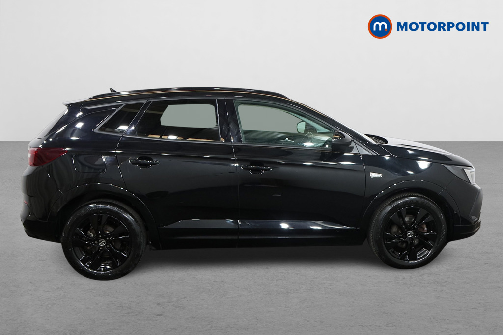 Vauxhall Grandland Gs Line Manual Petrol SUV - Stock Number (1572031) - Drivers side