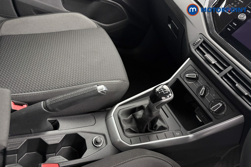 Volkswagen Polo Life Manual Petrol Hatchback - Stock Number (1572579) - 15th supplementary image