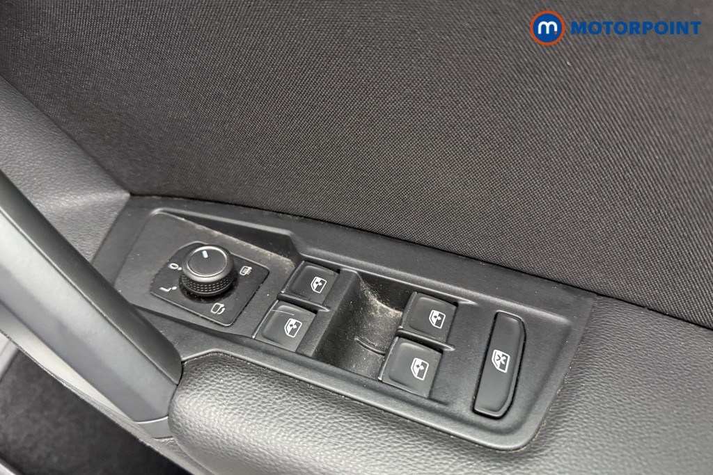 Volkswagen Tiguan Elegance Automatic Petrol SUV - Stock Number (1572582) - 19th supplementary image
