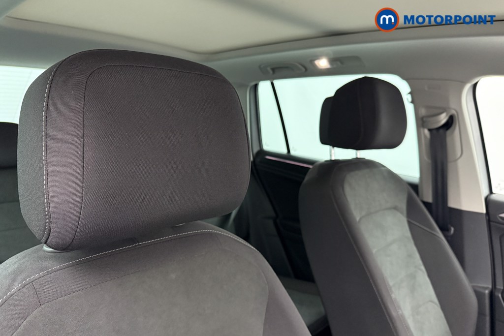 Volkswagen Tiguan Elegance Automatic Petrol SUV - Stock Number (1572582) - 21st supplementary image