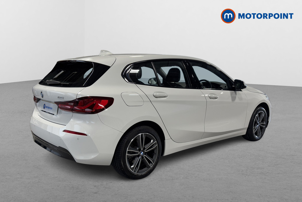 BMW 1 Series Sport Manual Petrol Hatchback - Stock Number (1572909) - Drivers side rear corner