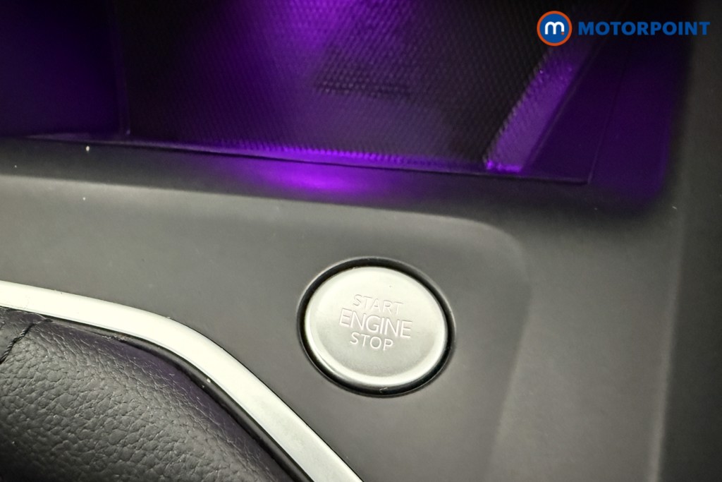 Volkswagen Golf Style Manual Petrol Hatchback - Stock Number (1573763) - 16th supplementary image