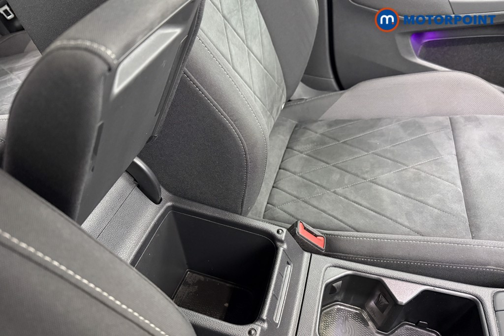 Volkswagen Golf Style Manual Petrol Hatchback - Stock Number (1573763) - 19th supplementary image