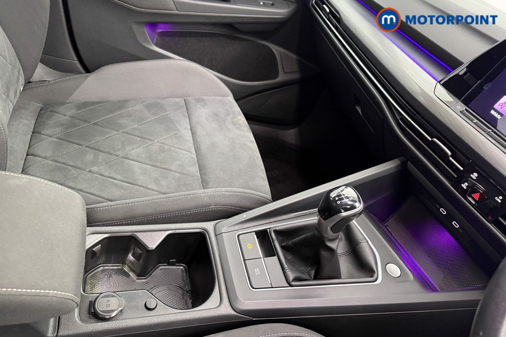 Volkswagen Golf Style Manual Petrol Hatchback - Stock Number (1573763) - 20th supplementary image