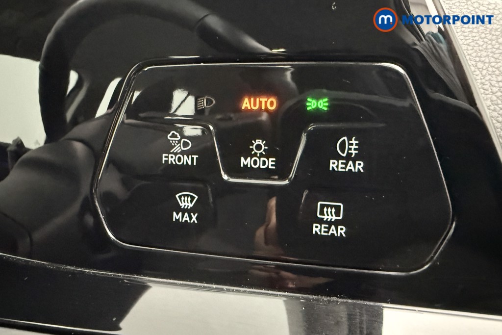 Volkswagen Golf Style Manual Petrol Hatchback - Stock Number (1573763) - 21st supplementary image