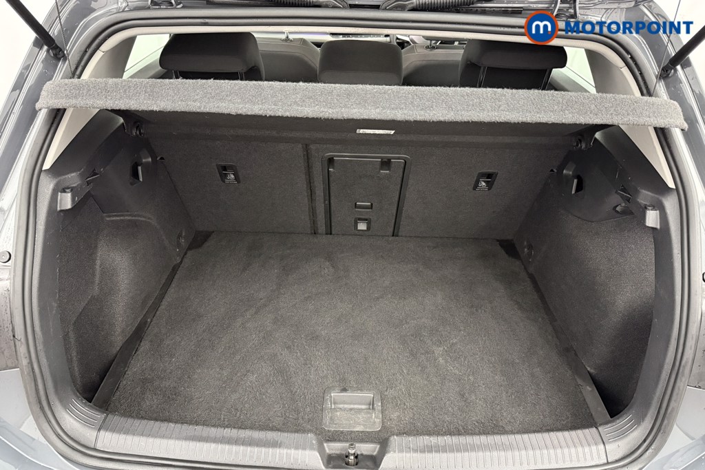 Volkswagen Golf Style Manual Petrol Hatchback - Stock Number (1573763) - 30th supplementary image