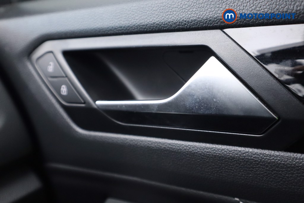 Volkswagen T-Roc R-Line Automatic Petrol SUV - Stock Number (1573859) - 10th supplementary image
