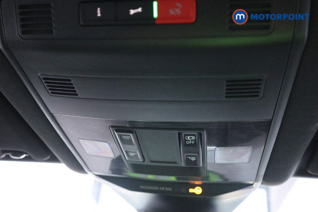 Volkswagen T-Roc R-Line Automatic Petrol SUV - Stock Number (1573859) - 12th supplementary image