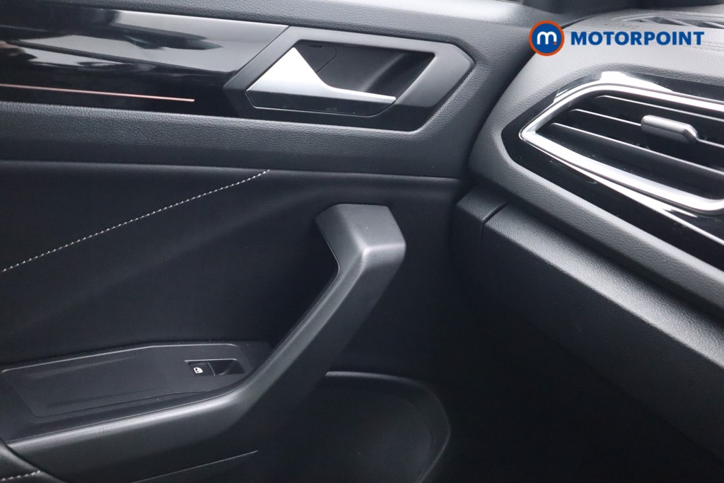 Volkswagen T-Roc R-Line Automatic Petrol SUV - Stock Number (1573859) - 13th supplementary image