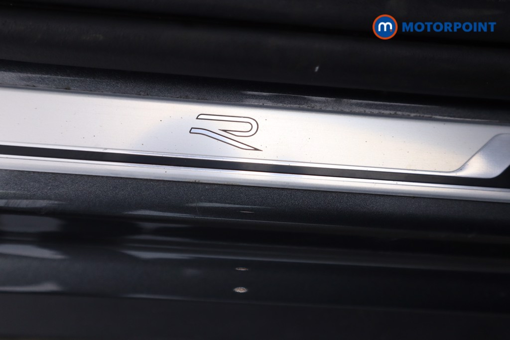 Volkswagen T-Roc R-Line Automatic Petrol SUV - Stock Number (1573859) - 16th supplementary image