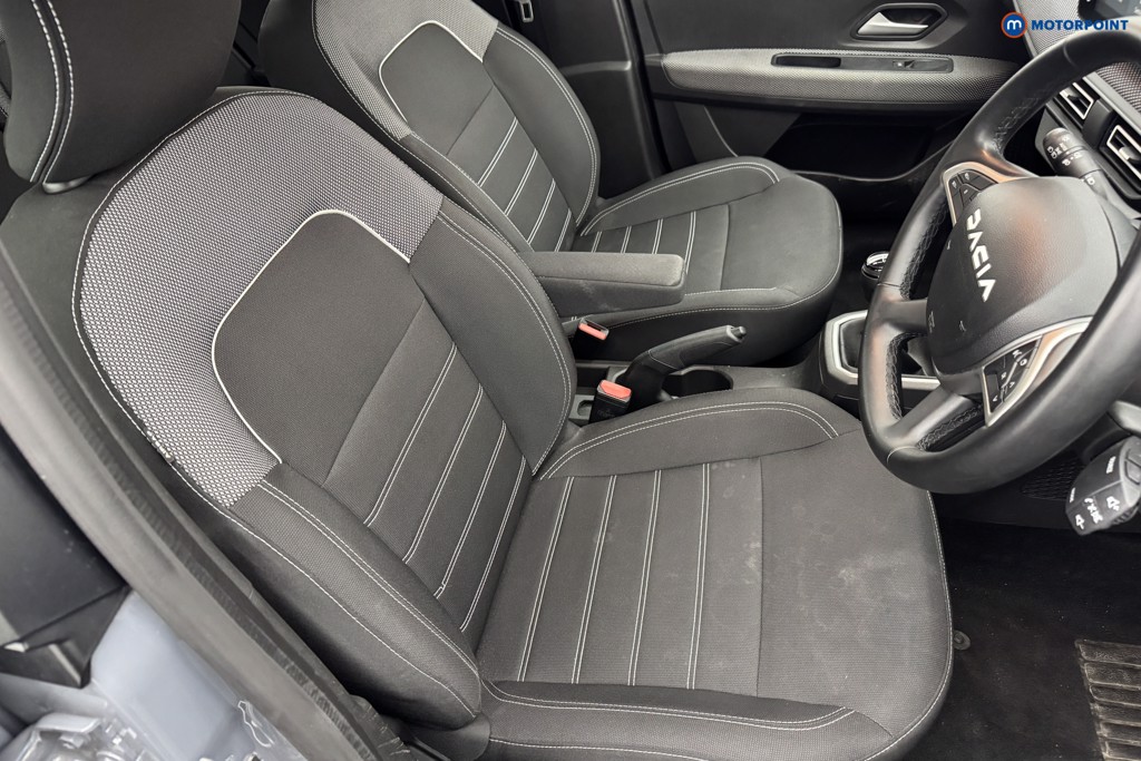 Dacia Sandero Expression Manual Petrol Hatchback - Stock Number (1574090) - 5th supplementary image