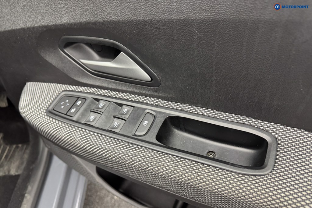 Dacia Sandero Expression Manual Petrol Hatchback - Stock Number (1574090) - 21st supplementary image