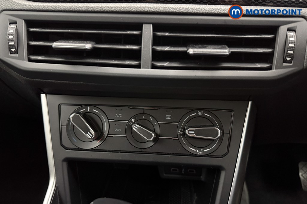 Volkswagen Polo Life Automatic Petrol Hatchback - Stock Number (1574333) - 13th supplementary image