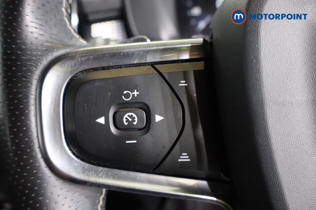 Volvo Xc40 R Design Automatic Petrol SUV - Stock Number (1574425) - 14th supplementary image