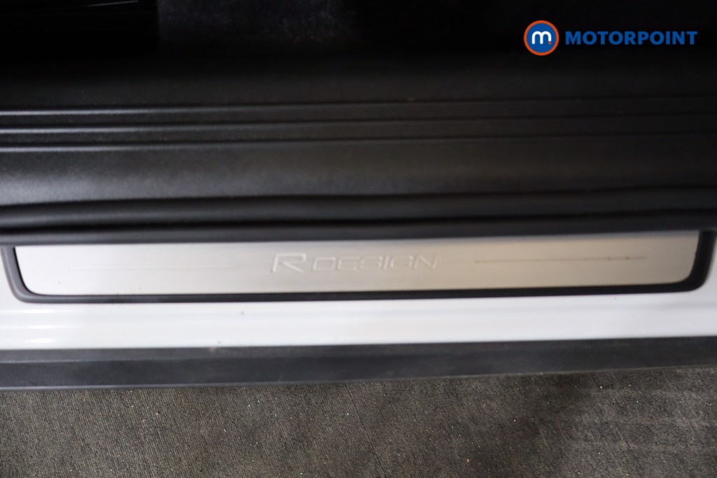 Volvo Xc40 R Design Automatic Petrol SUV - Stock Number (1574425) - 20th supplementary image