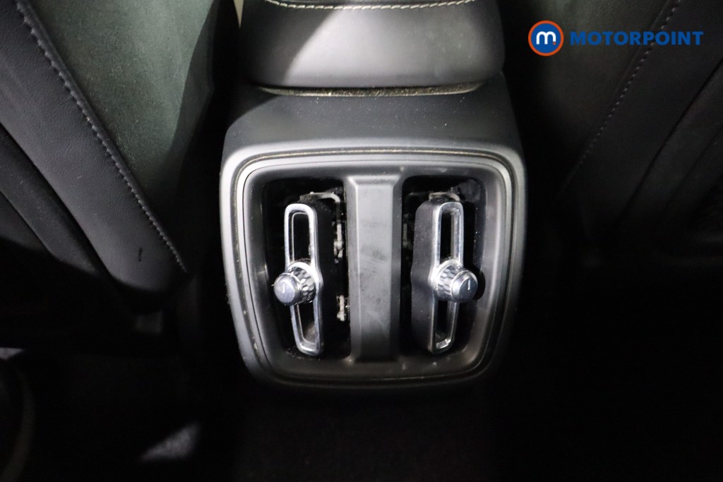Volvo Xc40 R Design Automatic Petrol SUV - Stock Number (1574425) - 23rd supplementary image
