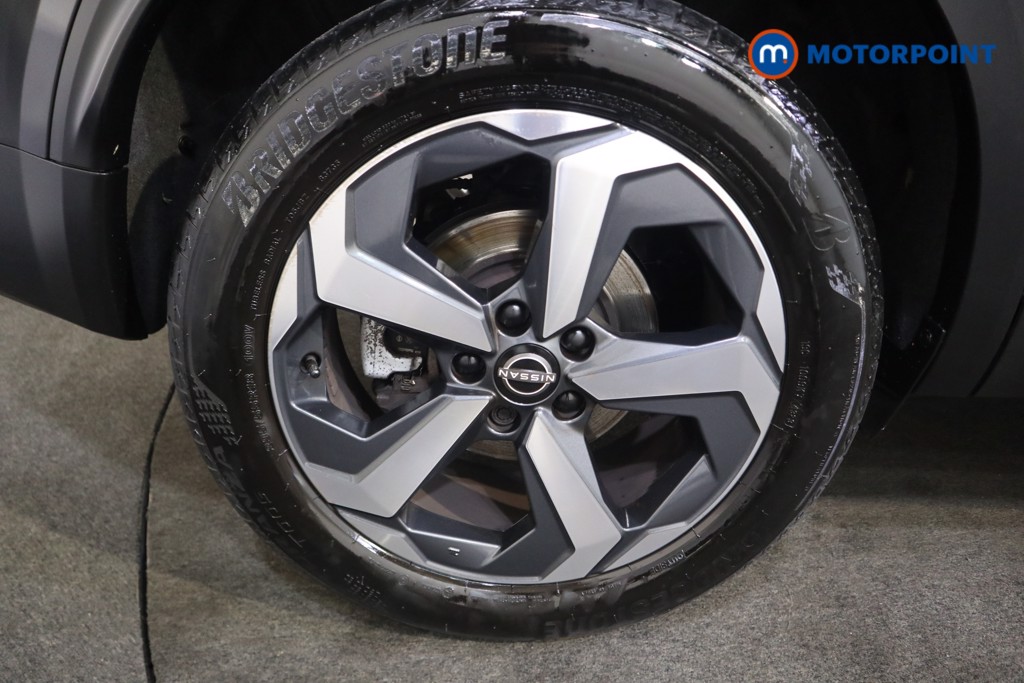 Nissan Qashqai N-Connecta Manual Petrol SUV - Stock Number (1575089) - 14th supplementary image