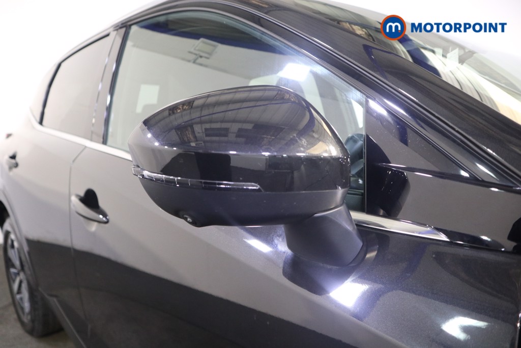 Nissan Qashqai N-Connecta Manual Petrol SUV - Stock Number (1575089) - 22nd supplementary image