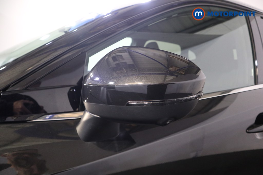Nissan Qashqai N-Connecta Manual Petrol SUV - Stock Number (1575089) - 23rd supplementary image