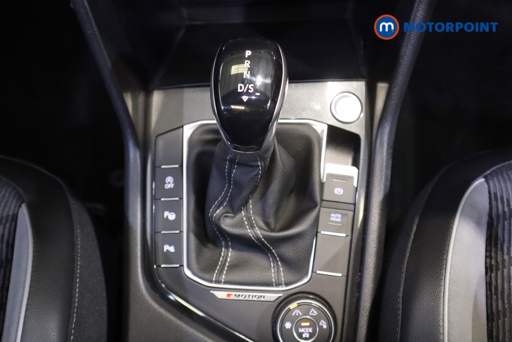 Volkswagen Tiguan R-Line Automatic Diesel SUV - Stock Number (1575963) - 5th supplementary image