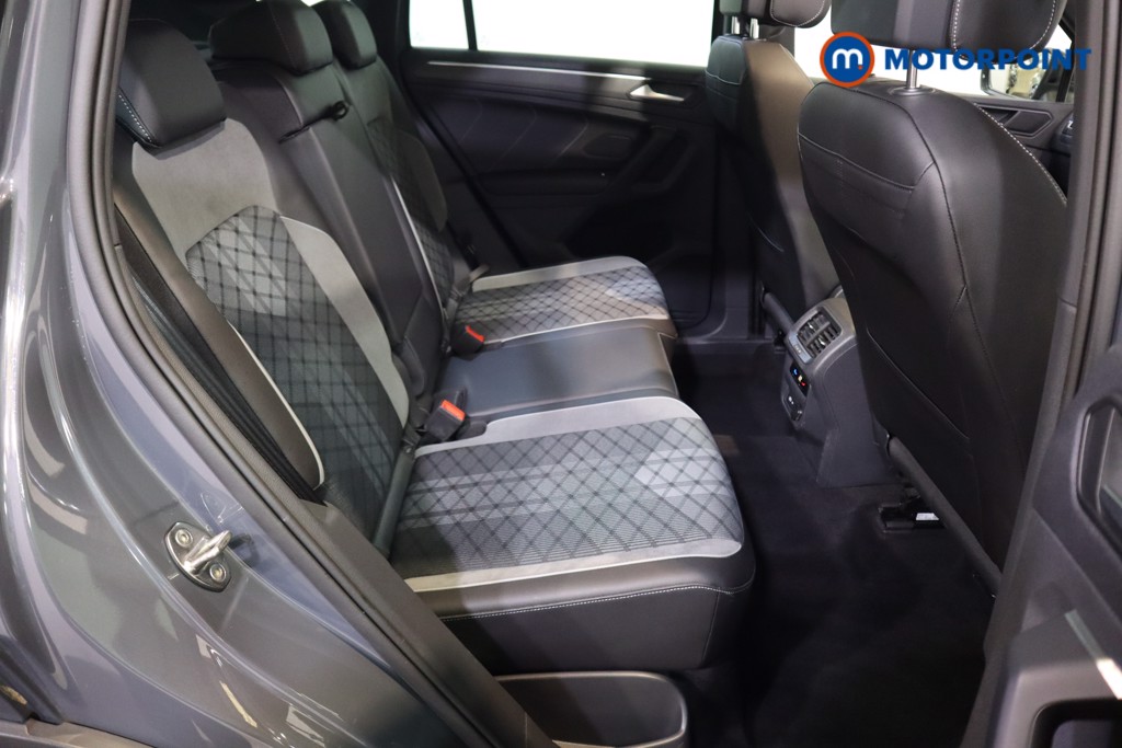 Volkswagen Tiguan R-Line Automatic Diesel SUV - Stock Number (1575963) - 8th supplementary image