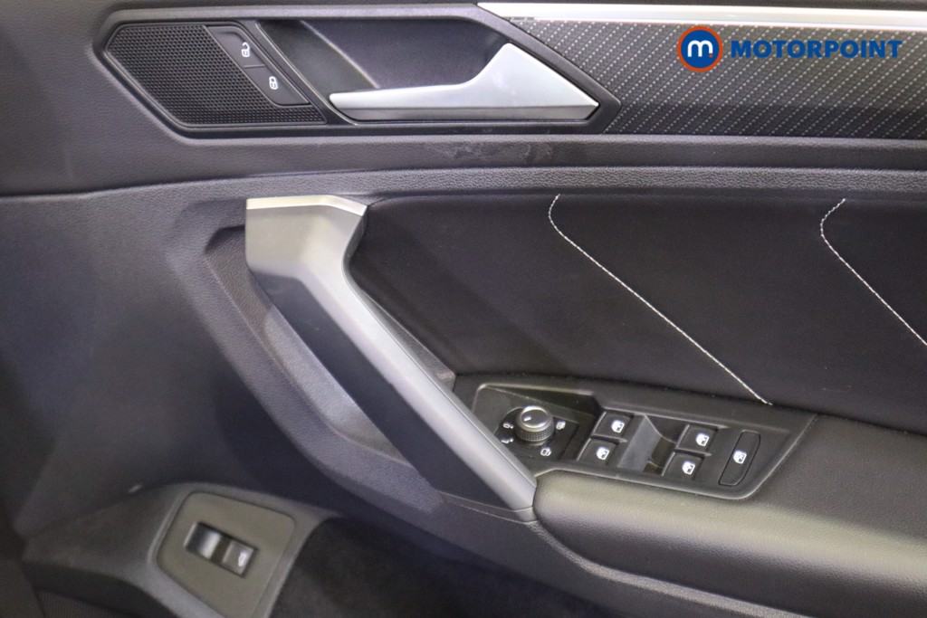 Volkswagen Tiguan R-Line Automatic Diesel SUV - Stock Number (1575963) - 15th supplementary image