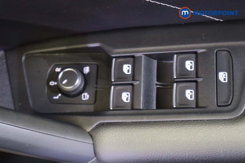 Volkswagen Tiguan R-Line Automatic Diesel SUV - Stock Number (1575963) - 16th supplementary image