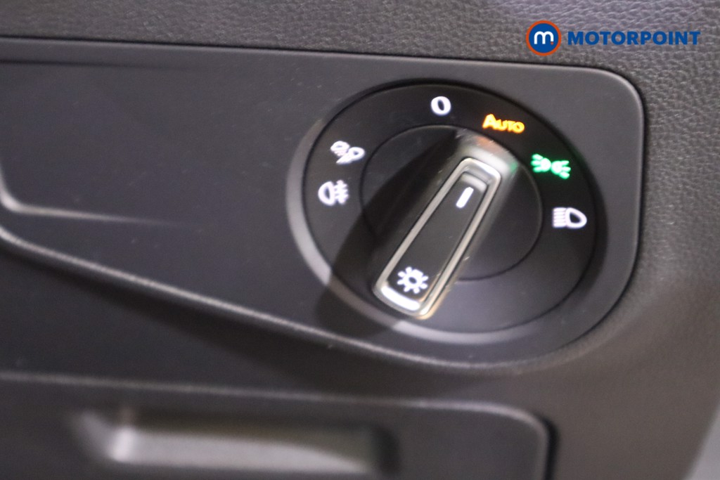 Volkswagen Tiguan R-Line Automatic Diesel SUV - Stock Number (1575963) - 17th supplementary image