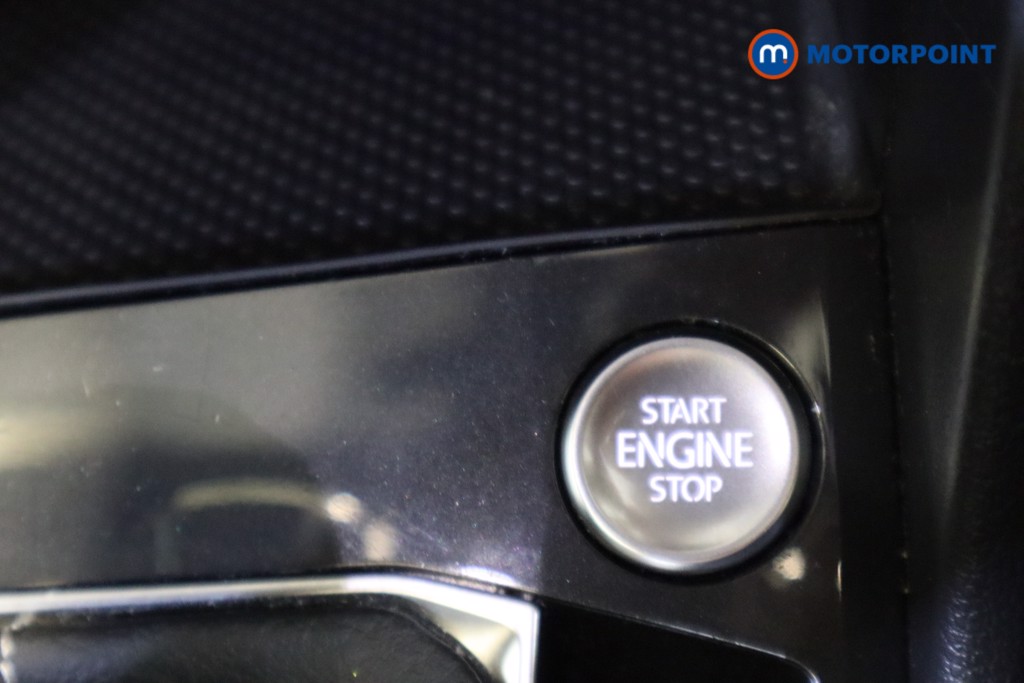 Volkswagen Tiguan R-Line Automatic Diesel SUV - Stock Number (1575963) - 22nd supplementary image