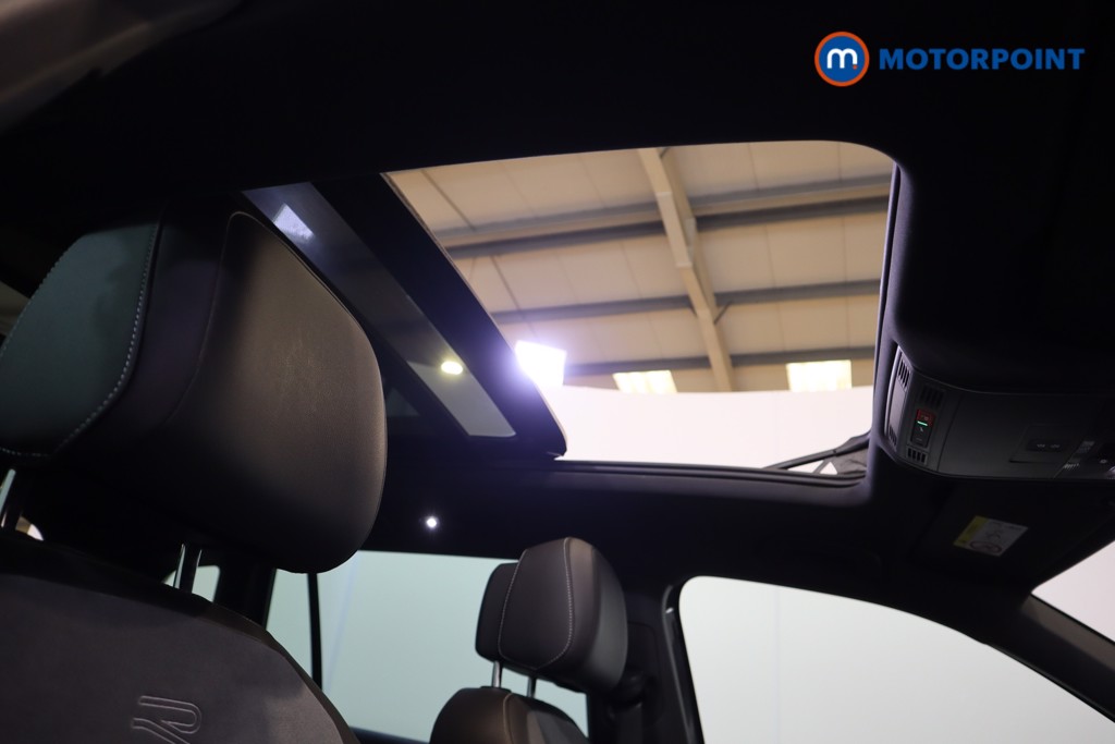 Volkswagen Tiguan R-Line Automatic Diesel SUV - Stock Number (1575963) - 29th supplementary image