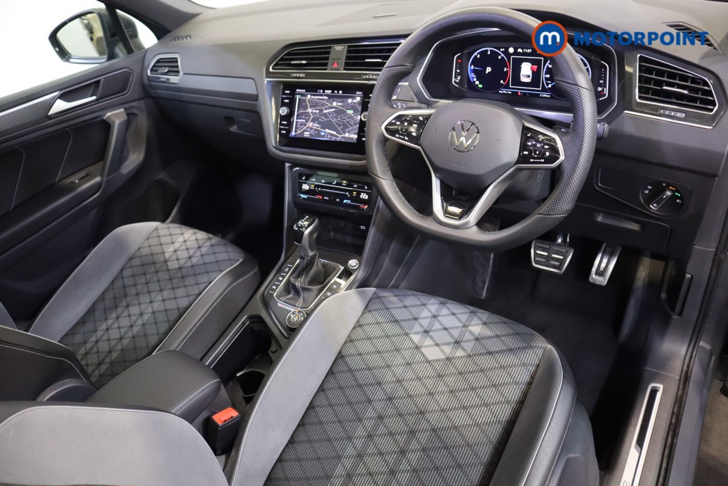 Volkswagen Tiguan R-Line Automatic Diesel SUV - Stock Number (1575963) - 1st supplementary image
