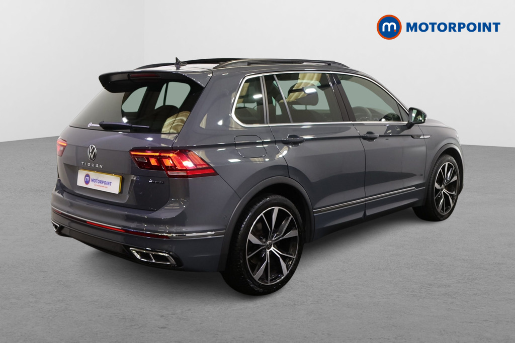 Volkswagen Tiguan R-Line Automatic Diesel SUV - Stock Number (1575963) - Drivers side rear corner