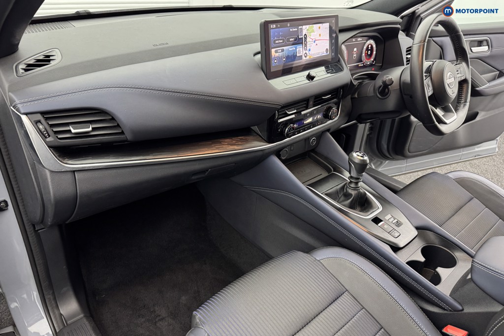 Nissan Qashqai Tekna Manual Petrol SUV - Stock Number (1576092) - 8th supplementary image