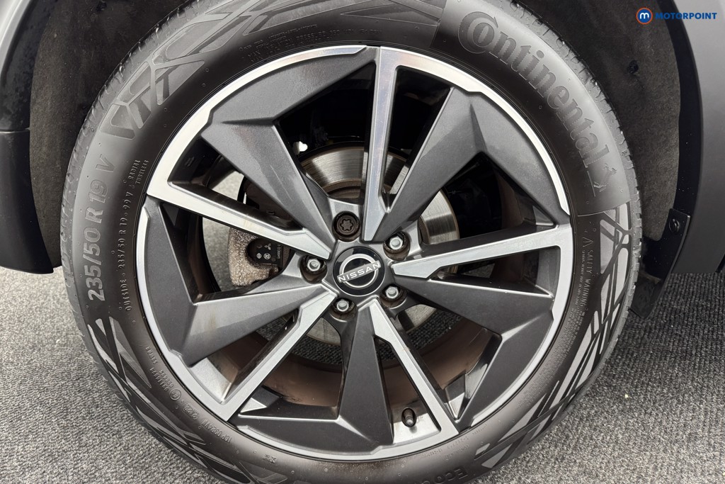 Nissan Qashqai Tekna Manual Petrol SUV - Stock Number (1576092) - 32nd supplementary image